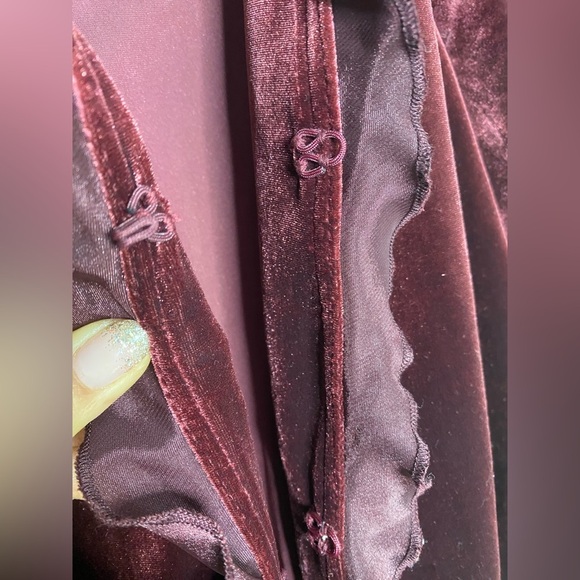 Susan Graver vintage soft burgundy velvet open blazer/cardigan size-1X - Picture 4 of 6